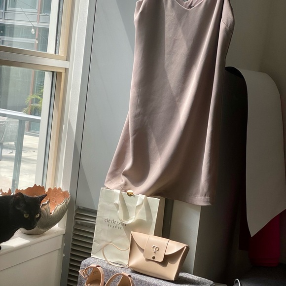 Summer blow out $30!! Brunching outfit bundle 🍾 🍝 dress w/ bag & Shoe. - Picture 5 of 14